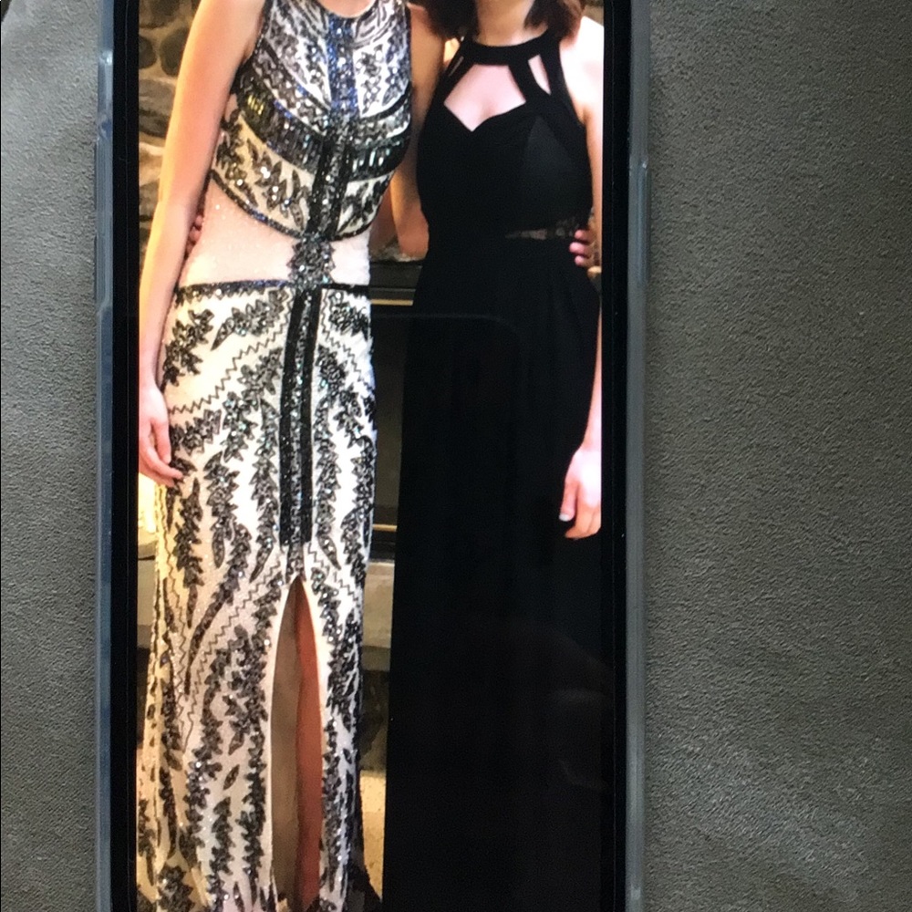 Formal sequin gown - Picture 7 of 8